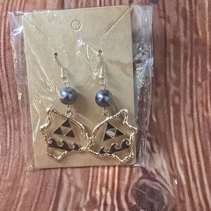 Big Island Gold Plated and Black Geometric Earrings